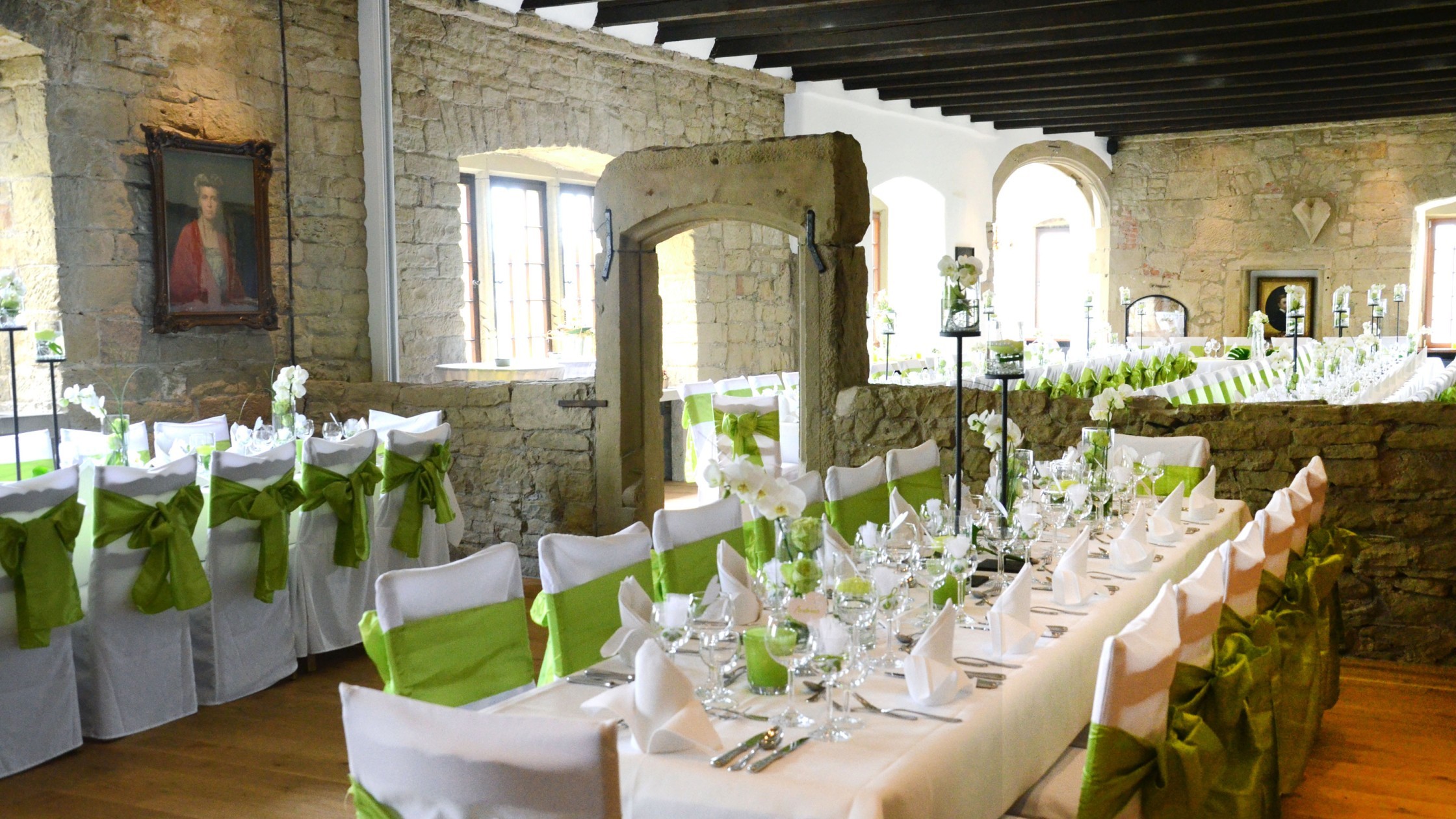 Dekorierte Tische Hochzeit