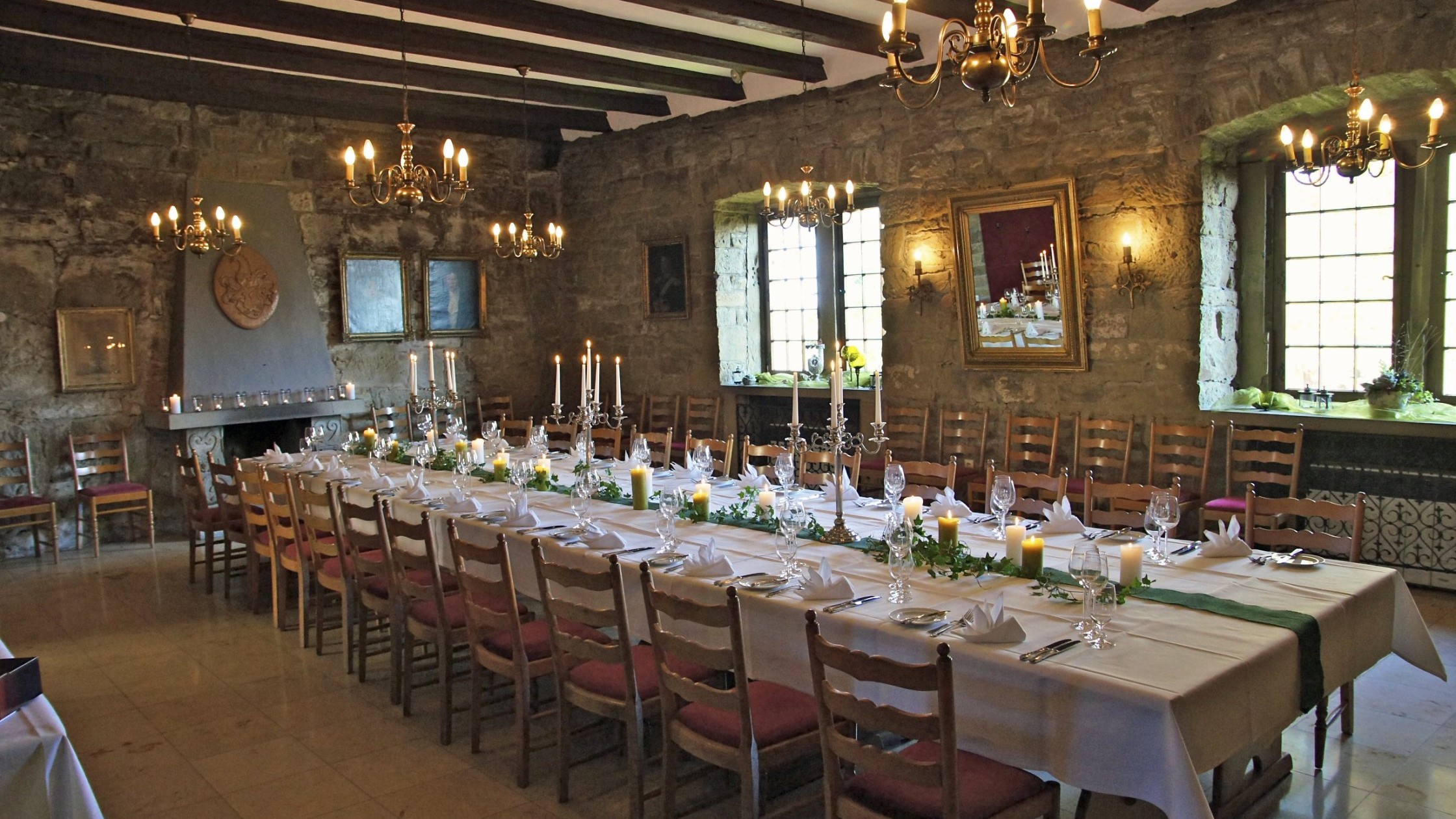 Große Tafel im Rittersaal